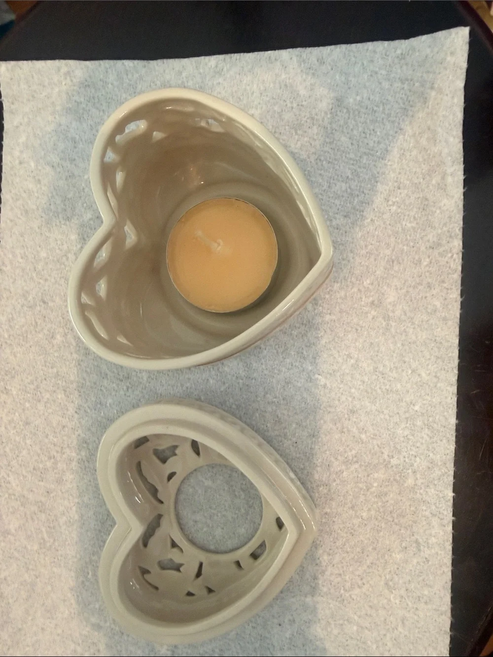 PartyLite Heart-Shaped Porcelain Votive Candle Holder with Gold Trim - Picture 5 of 5